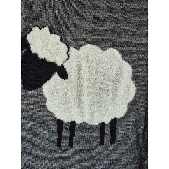 Unique Sleep Sense Women’s Large Nightshirt Gray Knit with Raised Sheep Design - Picture 8 of 9